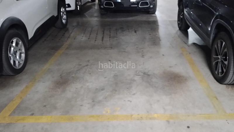 Foto 9b36dce1-7c23-4032-a797-e6bb7cc73328. Parking voiture dans Sant Josep Hospitalet de Llobregat (L´)