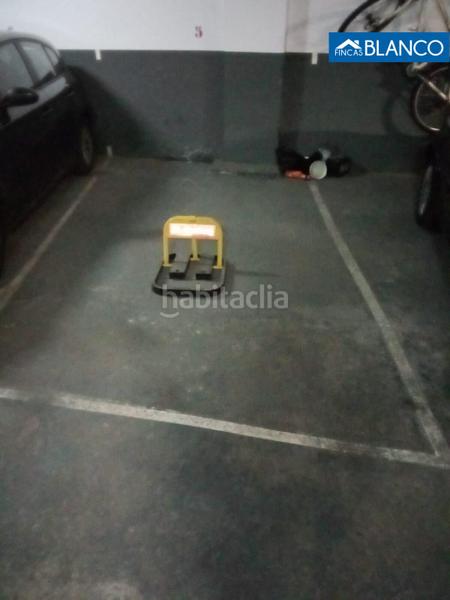 Foto f7552120-87dd-4dd8-bf16-2693bf3a1b16. Affitto posto auto in Sants-Badal Barcelona