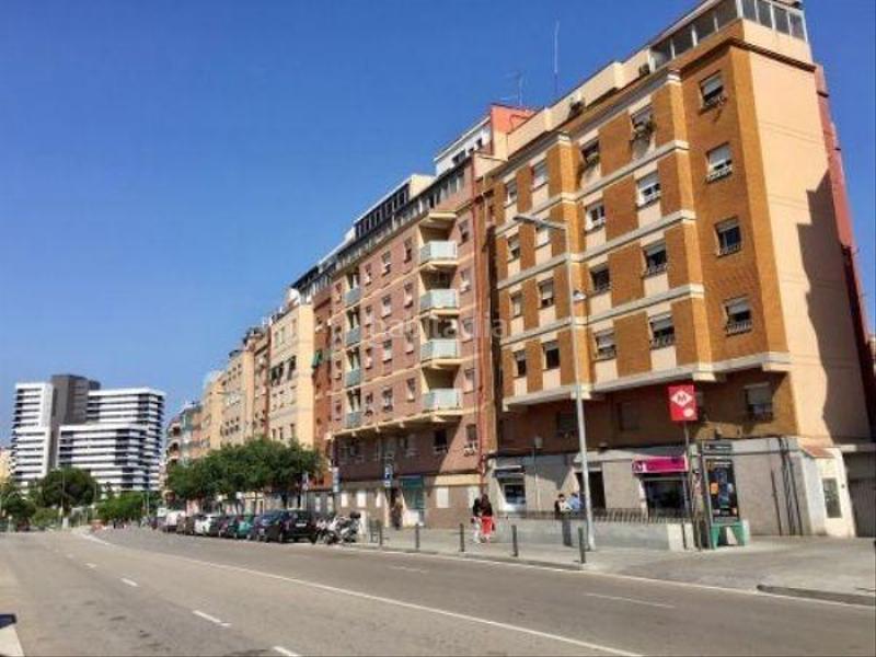 Foto 976a9531-d5a8-43ef-9893-b1cb7048a744. Parking coche plaza de concesión en venta en Centre Hospitalet de Llobregat (L´)