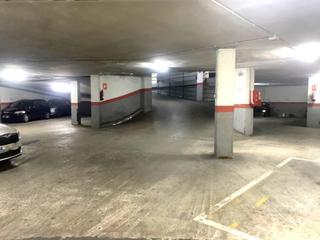 Autoparkplatz in Pubilla Cases