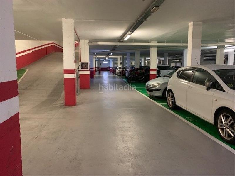Foto b1a637a2-a7b4-4172-8093-bab92e884214. Parking coche plaza de parking en venta en pubilla casas en Hospitalet de Llobregat (L´)