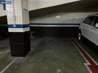 Posto auto in Collblanc. Excelente plaza de parkinkg