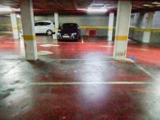 Autoparkplatz  Avenida avinguda de madrid