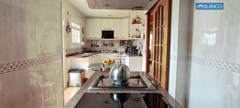 Foto 072ef409-e542-4d24-b1dd-f0d081b3d775. House with heating parking pool in La Miranda Esplugues de Llobregat