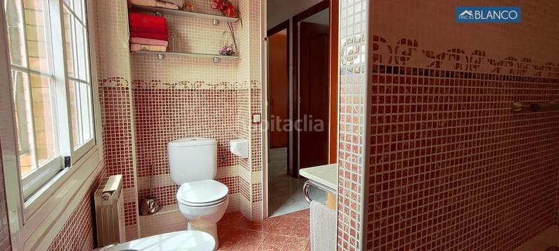 Foto 43c1ba13-0cef-4dea-beda-17b0de89d362. House with heating parking pool in La Miranda Esplugues de Llobregat