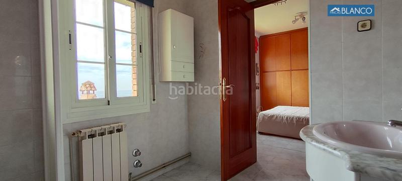 Foto 5e4eeb18-b1ff-4d6a-83d7-f47db9c5da9e. House with heating parking pool in La Miranda Esplugues de Llobregat