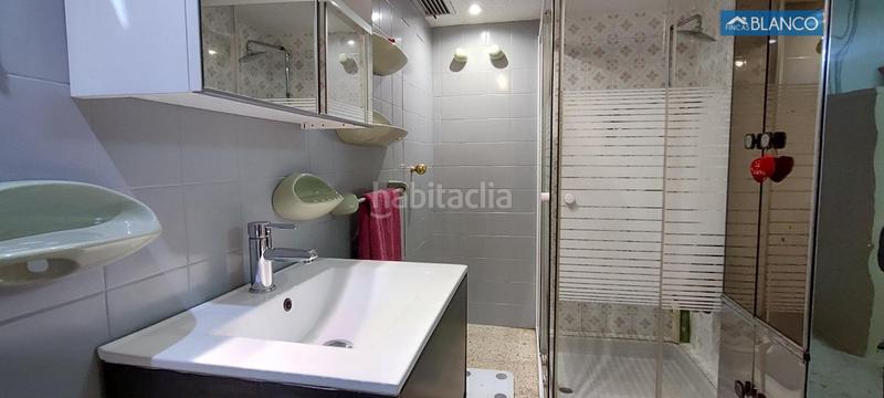 Foto 68fdc219-8bd8-43b6-848e-b787b98ce504. House with heating parking pool in La Miranda Esplugues de Llobregat