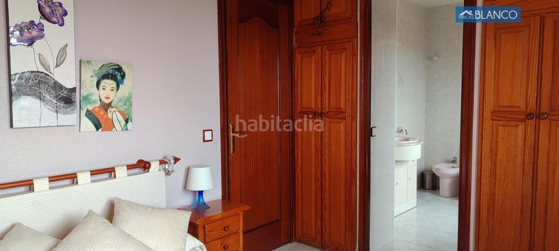 Foto 6da8b59e-2e95-4f3d-8175-8590258c5375. House with heating parking pool in La Miranda Esplugues de Llobregat