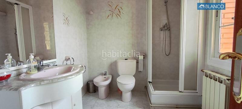 Foto aaa58ecb-f8ae-4d2e-8f14-643b4320c817. House with heating parking pool in La Miranda Esplugues de Llobregat