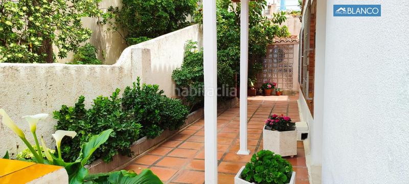 Foto ab708dfe-1afc-4b0d-bb55-f68a43e95ee3. House with heating parking pool in La Miranda Esplugues de Llobregat