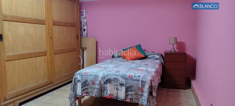 Foto d4a93d38-a5d0-465d-8f73-069e73e30d77. House with heating parking pool in La Miranda Esplugues de Llobregat