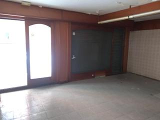 Local Comercial a Centre. Local en venta en zona centrica en cornella