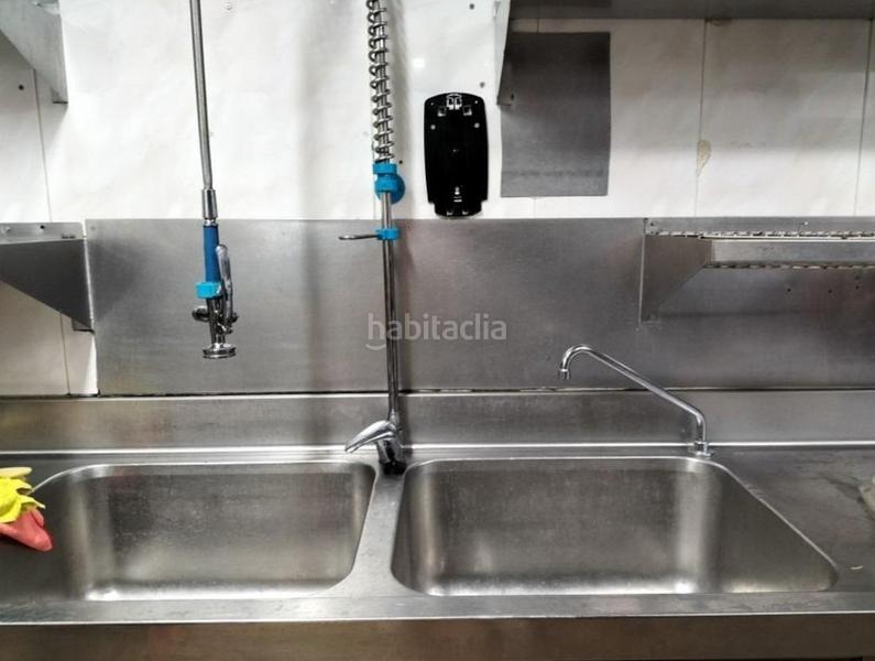 Foto 72724524-85e7-47a7-9a4e-42451651d32e. Lloguer local comercial a Centre Esplugues de Llobregat