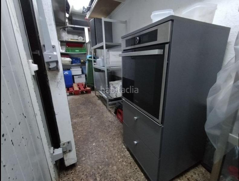 Foto fe997832-3422-4e6e-a222-0c071db7ec08. Lloguer local comercial a Centre Esplugues de Llobregat