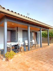 Casa a Hostalets de Pierola (Els). Exclusiva vivienda en els hostalets de pierola con amplio terren