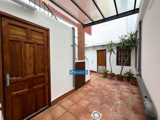 Casa  Calle felip pedrell de. Tu casa, tu proyecto, tu estilo! independiente, con terraza y de