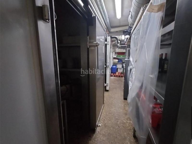 Foto 097a840b-94a6-4a6a-b03e-b1249c89e24b. Alquiler local comercial en Centre Esplugues de Llobregat