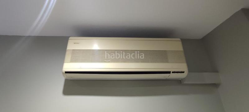 Foto 6760cf0c-2cc3-4825-bea8-a69eb9983ccd. Alquiler local comercial en Centre Esplugues de Llobregat