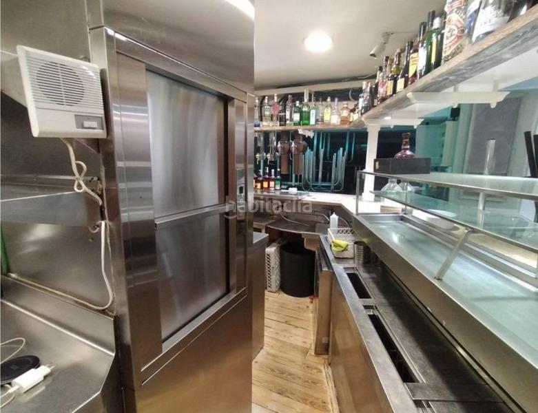 Foto dd702e5e-fee7-4581-9140-f68f3d27701b. Alquiler local comercial en Centre Esplugues de Llobregat
