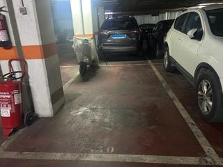 Autoparkplatz  Avenida madrid