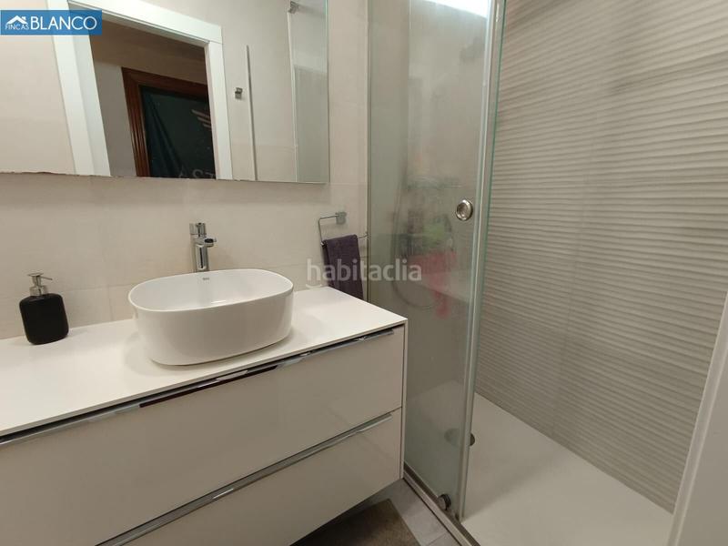 Foto 1706731d-f51d-42ee-bc1b-26b9dc58275f. Pis amb calefacció a Collblanc Hospitalet de Llobregat (L´)