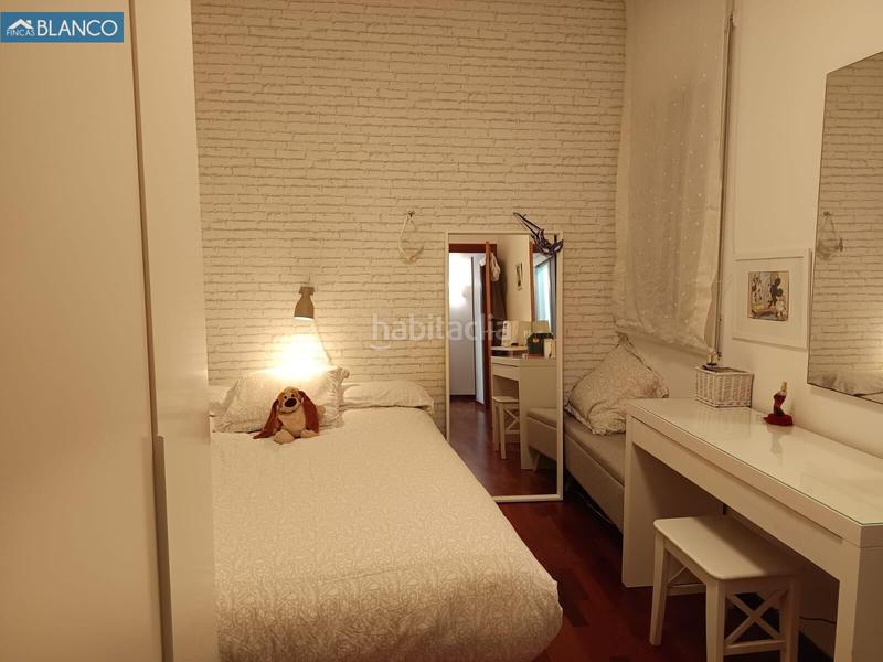 Foto ac94d6a1-cd47-4714-b317-de78a0378b2b. Pis amb calefacció a Collblanc Hospitalet de Llobregat (L´)