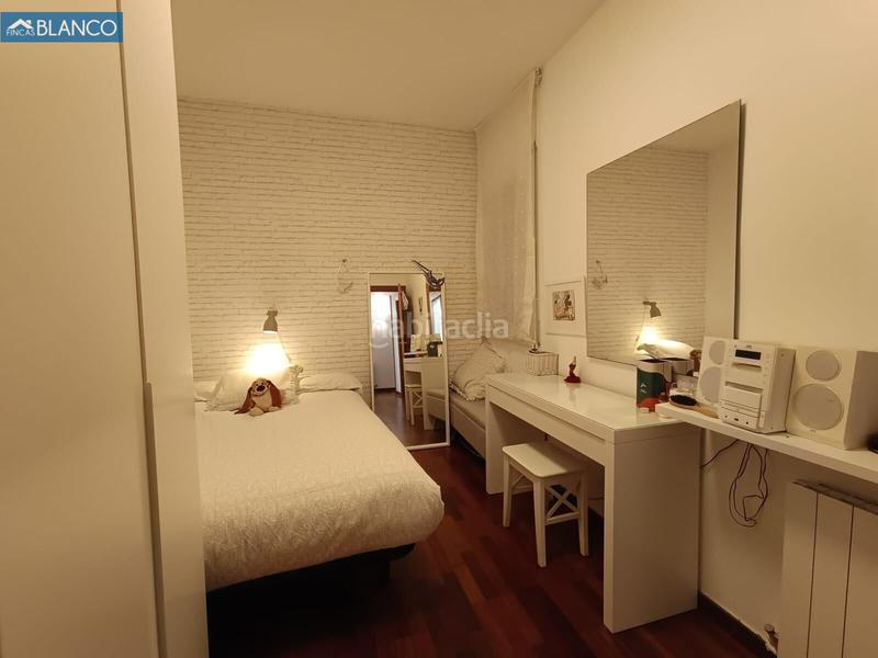 Foto b26a8e7a-c869-4f66-89ac-0d344bfac88f. Pis amb calefacció a Collblanc Hospitalet de Llobregat (L´)