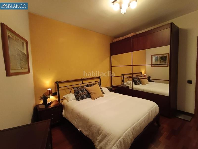 Foto ed103b2a-b55c-4a72-9038-0384346e58d6. Pis amb calefacció a Collblanc Hospitalet de Llobregat (L´)