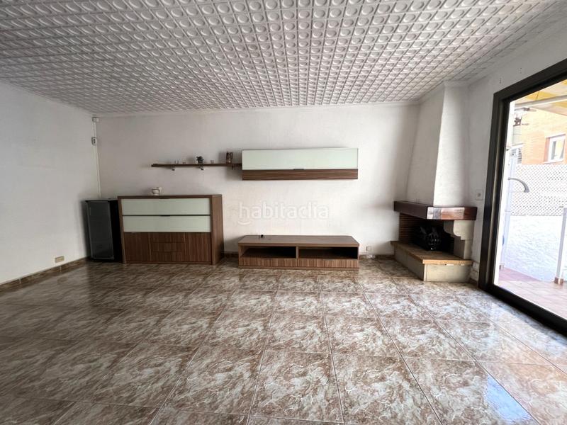 Foto 78e0172a-3123-46b3-b5db-2933ec0455b6. Casa con riscaldamento parcheggio in Pubilla Cases Hospitalet de Llobregat (L´)