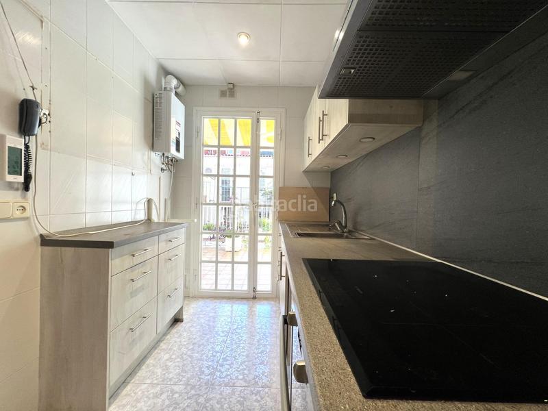 Foto 93c66b3e-62a3-47b4-9074-261d2c750b42. Casa con riscaldamento parcheggio in Pubilla Cases Hospitalet de Llobregat (L´)