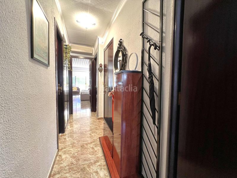 Foto b78101f8-291d-4d12-8f4b-fdd77e1f6e03. Casa con riscaldamento parcheggio in Pubilla Cases Hospitalet de Llobregat (L´)