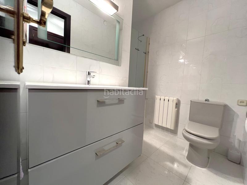 Foto d04c8705-9fa0-4752-8473-906f0e7c6ac4. Casa con riscaldamento parcheggio in Pubilla Cases Hospitalet de Llobregat (L´)