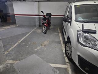 Autoparkplatz in Sants-Badal