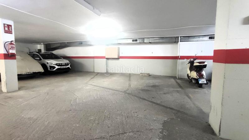 Foto b853c785-a4f1-47b0-9f80-f7093f079a39. Autoparkplatz in La Plana Esplugues de Llobregat