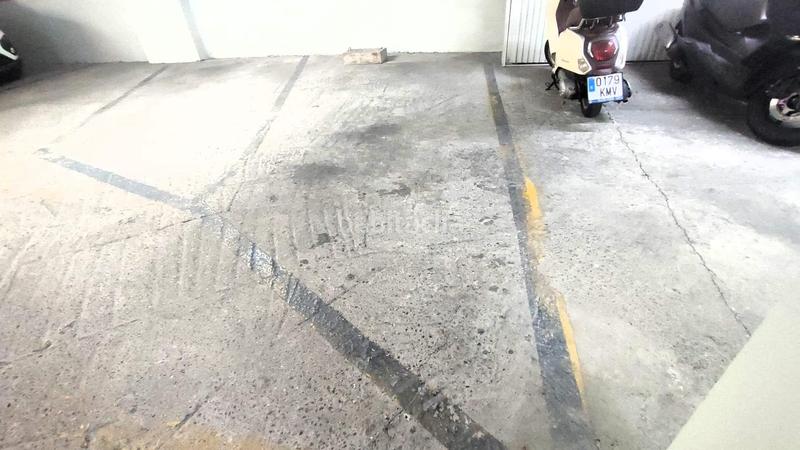 Foto 9adf41b2-4934-41c5-a77a-8ea3b0d1f71a. Car parking in La Plana Esplugues de Llobregat