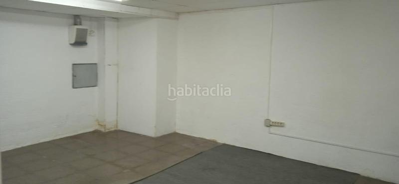 Foto 803ae585-5a0b-42ef-9a97-f1de2e04b4f9. Local commercial dans Sant Ramon - Maternitat Barcelona