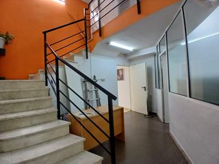 Local Comercial a Sant Ramon - Maternitat. Local  en venta en travessera de les corts