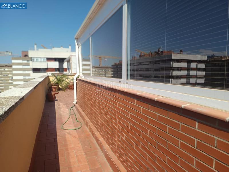 Foto 56033b04-0149-425a-9083-1dedc3f6193f. Ático magnífico sobreático con vistas espectaculares junto al camp nou en Barcelona