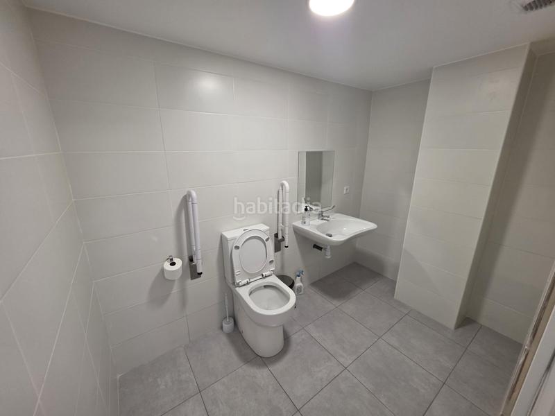 Foto 60348ec5-48b4-4a34-b9db-62b18fbed8ca. Traspaso local comercial en Pubilla Cases Hospitalet de Llobregat (L´)