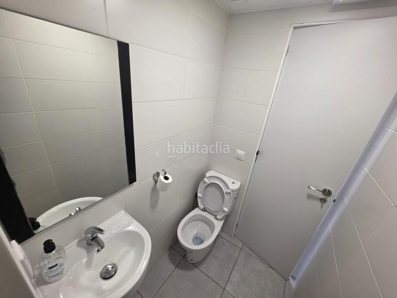 Foto ca045402-a661-4a8c-a83b-e96220a9bd63. Traspaso local comercial en Pubilla Cases Hospitalet de Llobregat (L´)