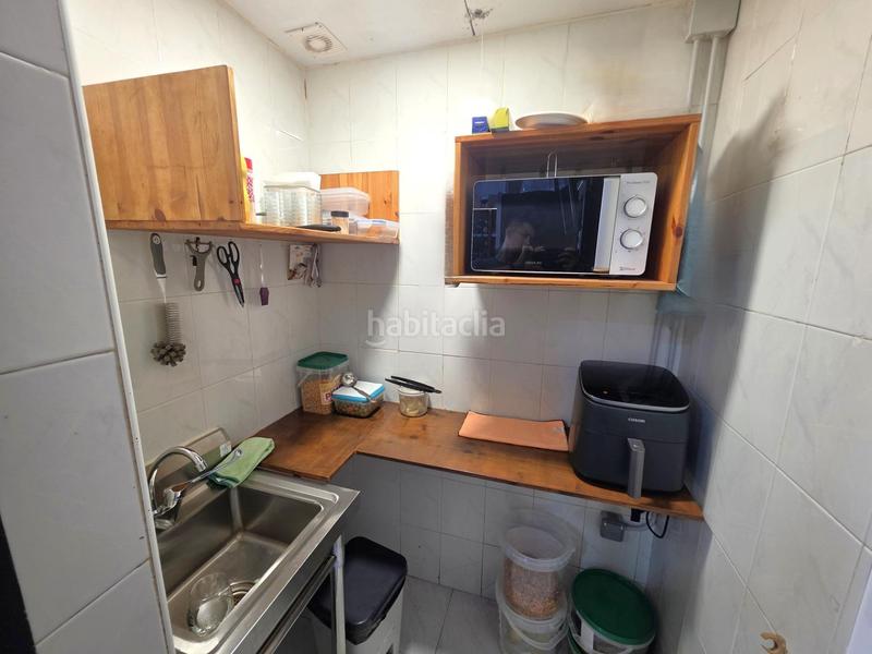 Foto f23104e6-c0f3-4679-b302-c22a30b38773. Pas-de-porte local commercial dans Pubilla Cases Hospitalet de Llobregat (L´)