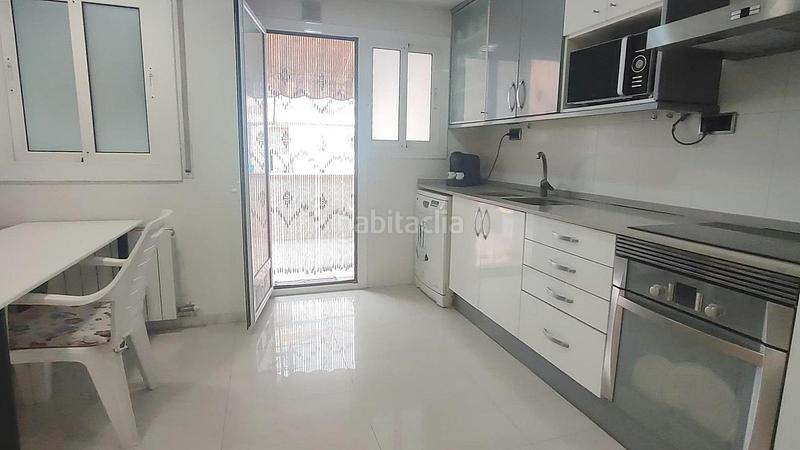 Foto 018ac73a-b93b-4c60-935c-77890a3c53b2. Casa espectacular casa pareada en venta en el centro de cornella con parking y trastero en Cornellà de Llobregat