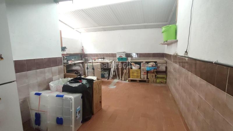 Foto 03e455a0-b44a-4947-9b38-96eab45c3787. Casa espectacular casa pareada en venta en el centro de cornella con parking y trastero en Cornellà de Llobregat