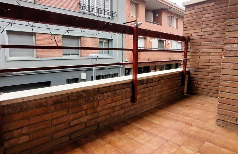 Foto 17d287fc-0dbf-420b-8a24-f9947dc2d3d0. Casa espectacular casa pareada en venta en el centro de cornella con parking y trastero en Cornellà de Llobregat