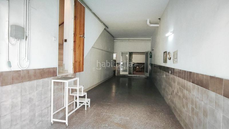 Foto a7bb9c74-d1a5-414b-9efb-bc135c8a446c. Casa espectacular casa pareada en venta en el centro de cornella con parking y trastero en Cornellà de Llobregat