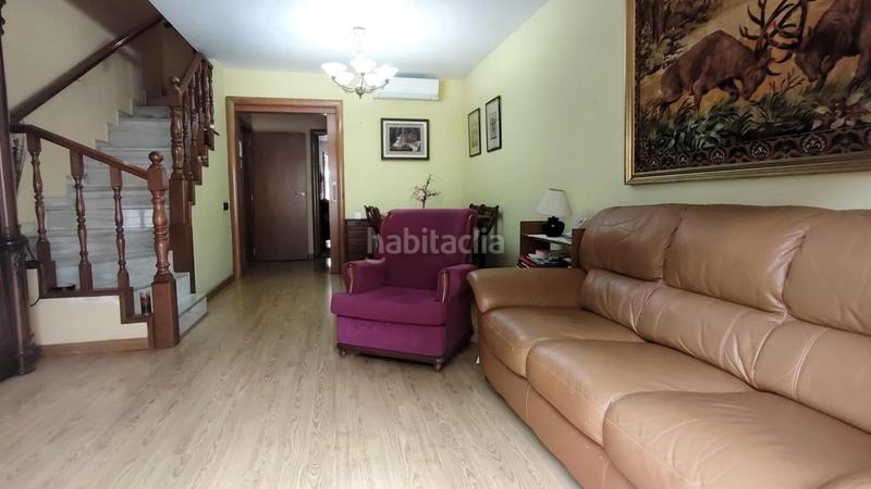 Foto d49b05bb-ea4c-43c0-ba8e-88f36ec57d2d. Casa espectacular casa pareada en venta en el centro de cornella con parking y trastero en Cornellà de Llobregat
