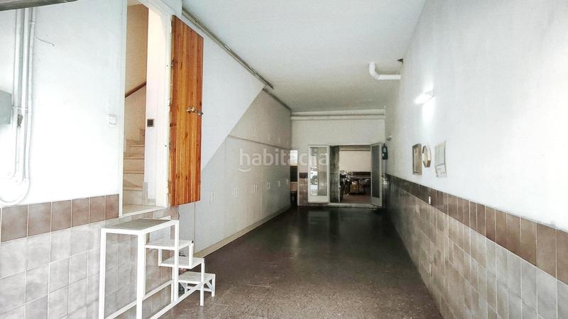 Foto ec3fcd4b-68ee-4bca-9f74-813ada772b58. Casa espectacular casa pareada en venta en el centro de cornella con parking y trastero en Cornellà de Llobregat