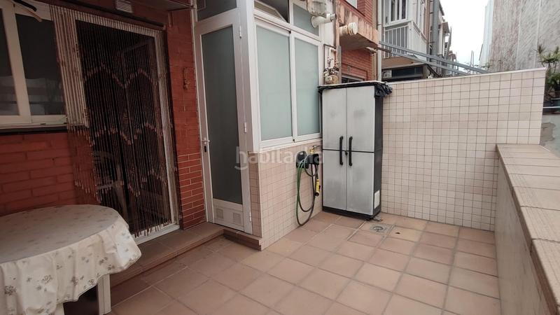 Foto 0ddcca2c-241e-4ae7-bb83-3488bc8fd847. Casa  apareada en venta en cornella centro con parquin de 40 m2 3 habitaciones 3 baños en Cornellà de Llobregat