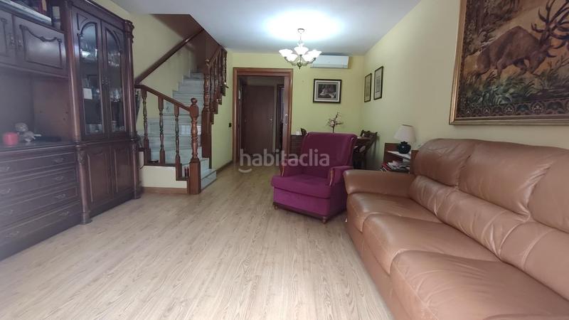 Foto 7a0272d9-5159-441f-80ae-6f25b58bb9f1. Casa  apareada en venta en cornella centro con parquin de 40 m2 3 habitaciones 3 baños en Cornellà de Llobregat