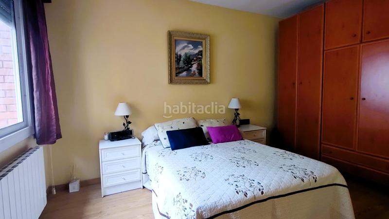 Foto a02eea77-f029-4b0f-9ebd-547272bd97c8. Casa  apareada en venta en cornella centro con parquin de 40 m2 3 habitaciones 3 baños en Cornellà de Llobregat